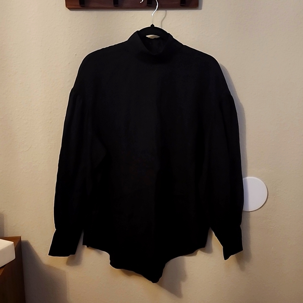 Zara Oversized Linen Long Sleeve Button Back Blouse